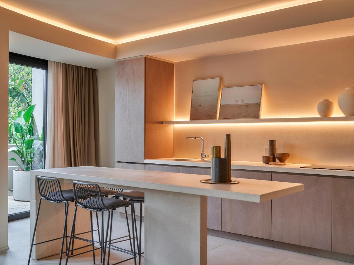Le Residenze By Victoria Palace Cattolica Exteriör bild