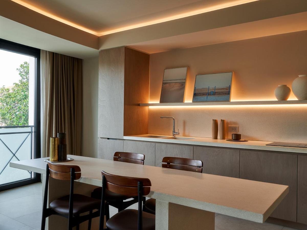 Le Residenze By Victoria Palace Cattolica Exteriör bild
