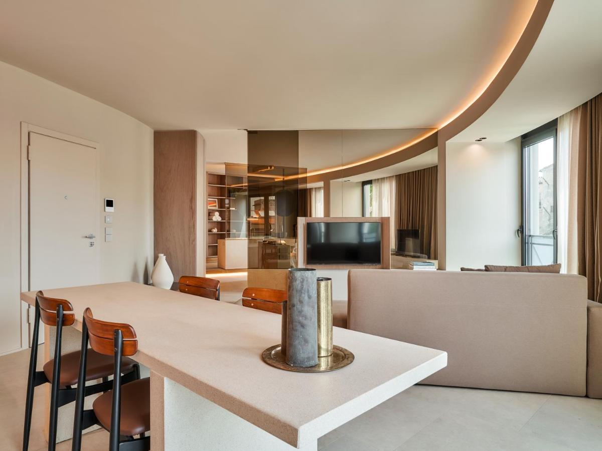 Le Residenze By Victoria Palace Cattolica Exteriör bild