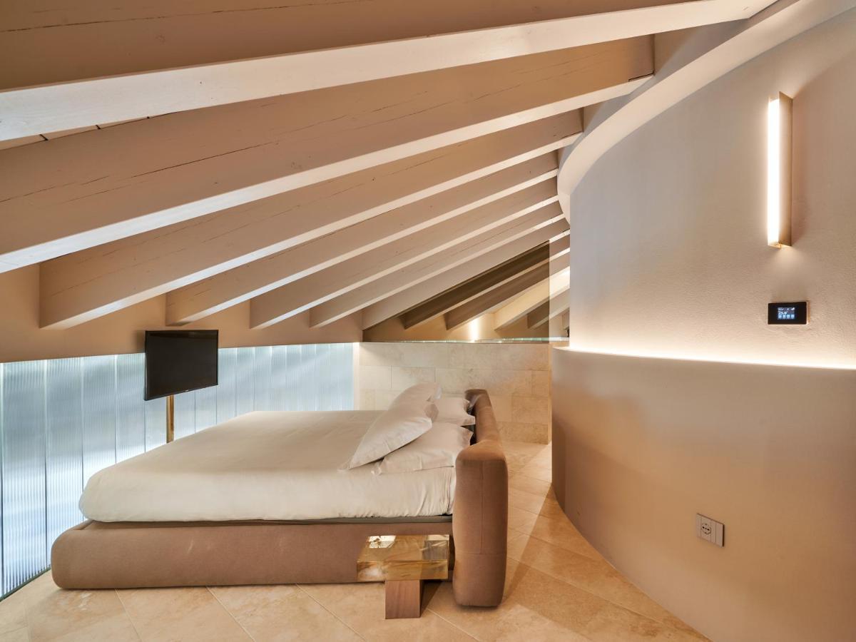 Le Residenze By Victoria Palace Cattolica Exteriör bild