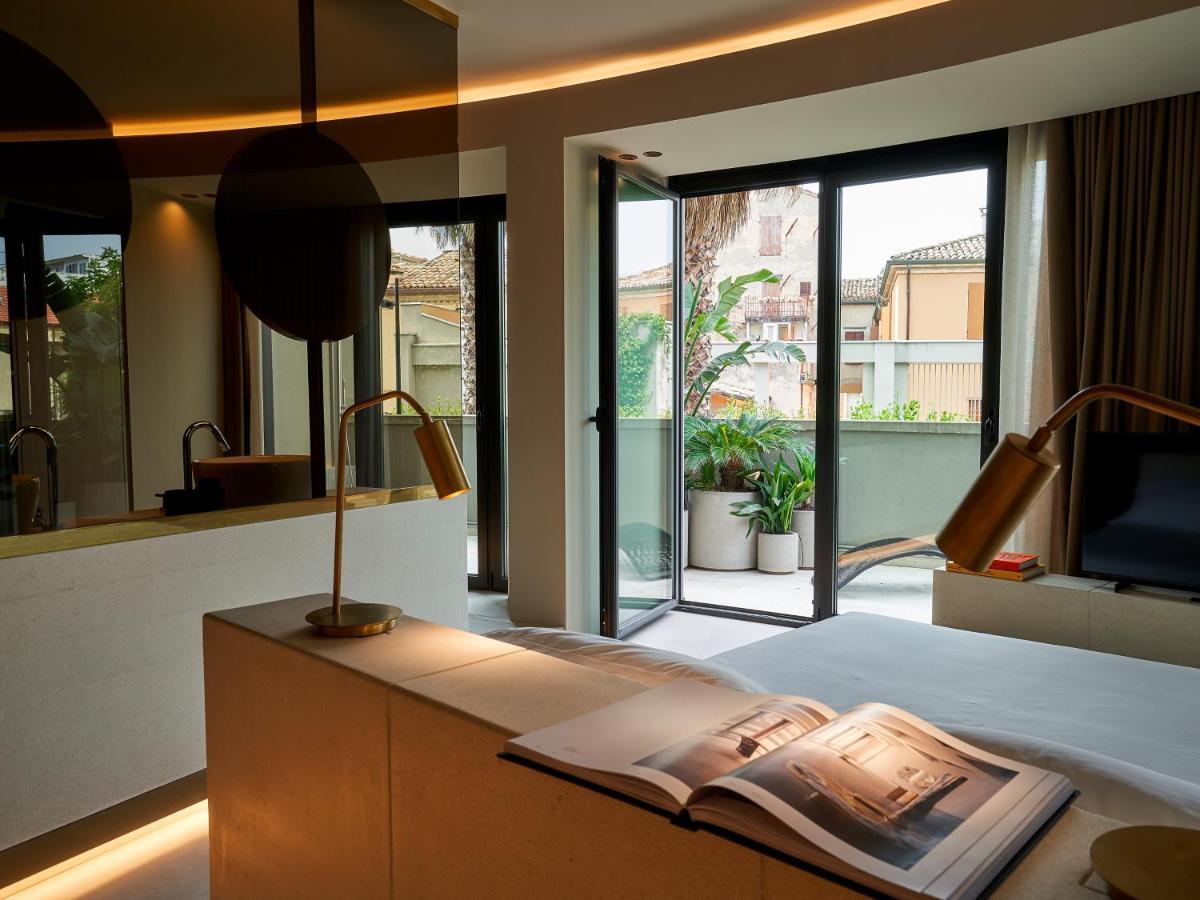 Le Residenze By Victoria Palace Cattolica Exteriör bild